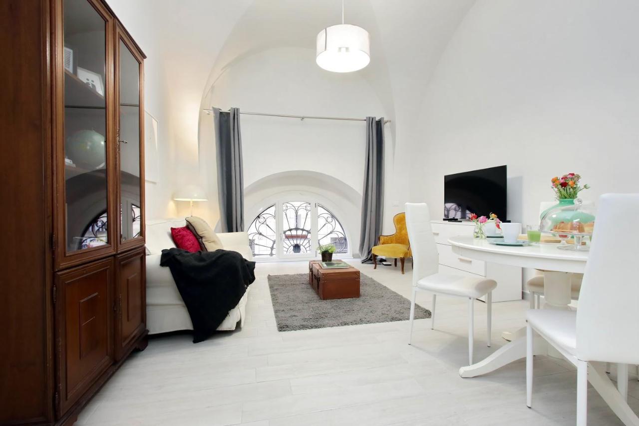 Ponte Cavour Apartment Rom Exteriör bild